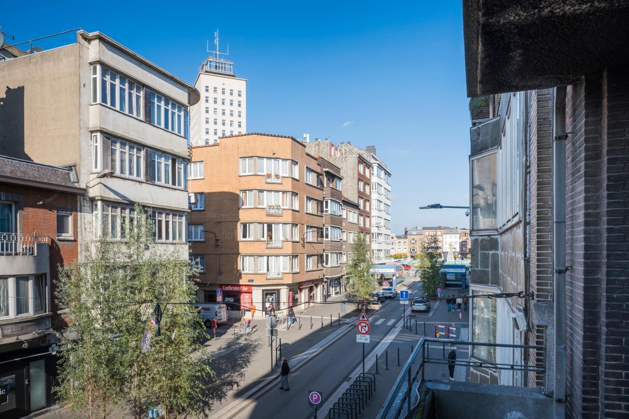 Nomad Apartments - Henin Шарлеруа Номер фото