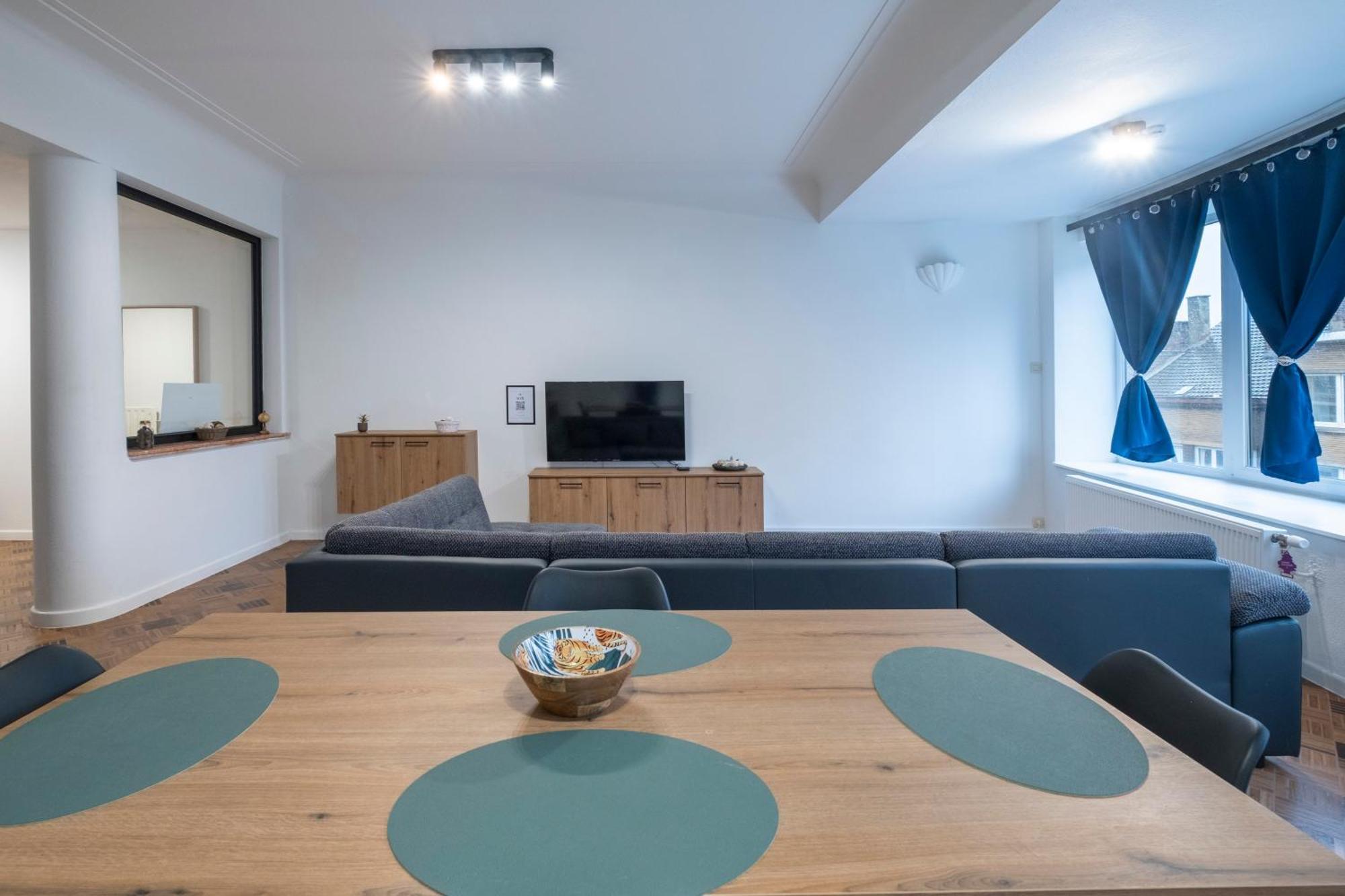 Nomad Apartments - Henin Шарлеруа Номер фото