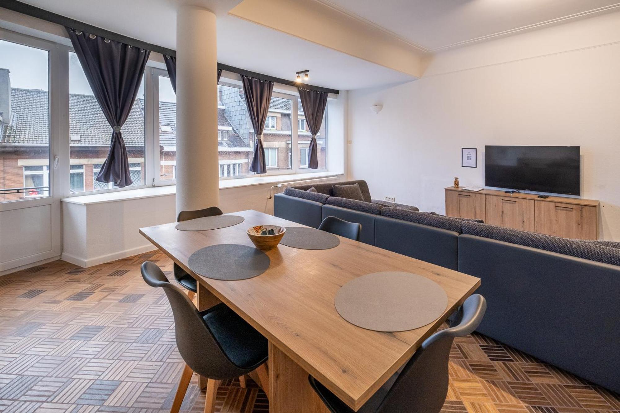Nomad Apartments - Henin Шарлеруа Номер фото